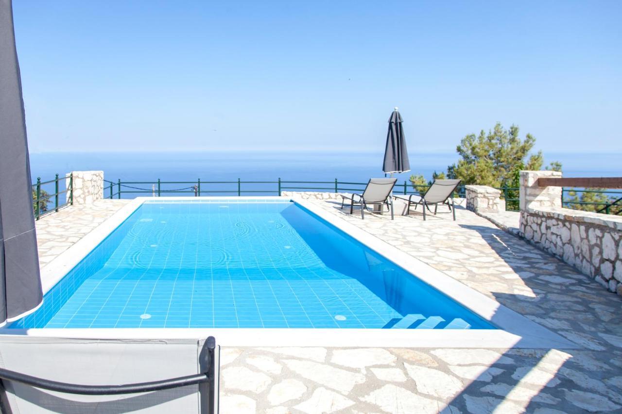 Villa Skyfall Kalamítsi Extérieur photo