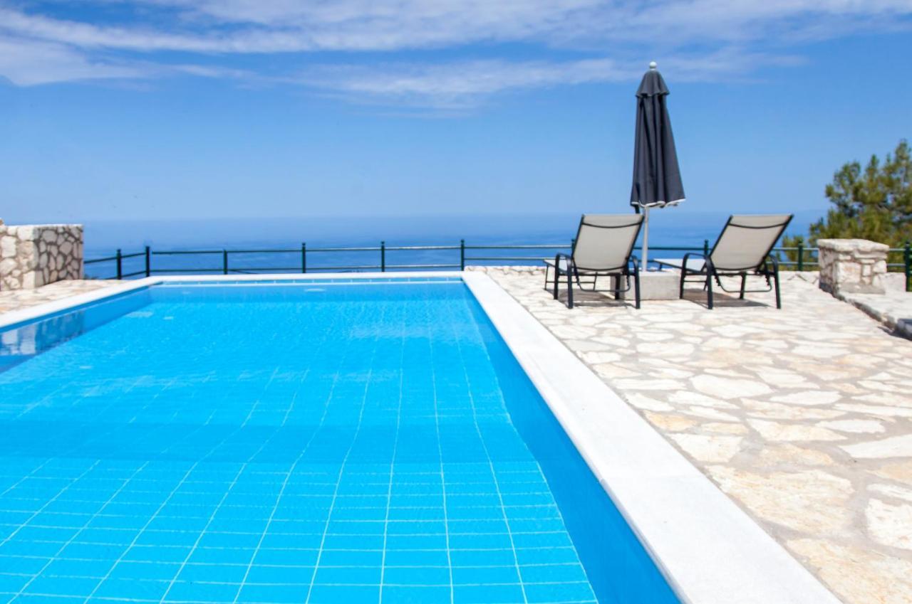 Villa Skyfall Kalamítsi Extérieur photo