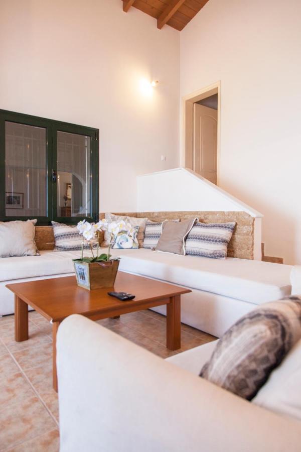 Villa Skyfall Kalamítsi Extérieur photo